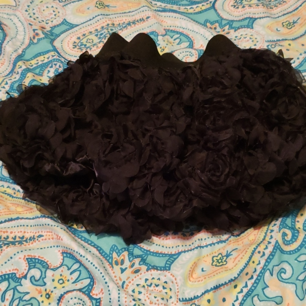 Children's Place -Black bubble rosette skirt